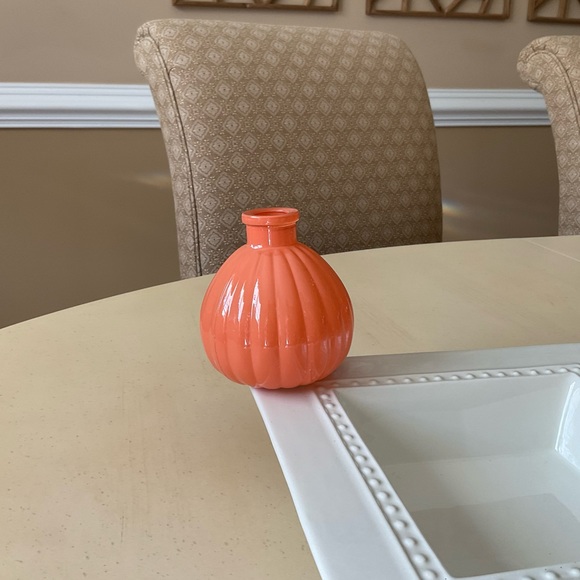 Orange Ribbed Glass Bud Vase Platter Decoration 💐 - Picture 2 of 5